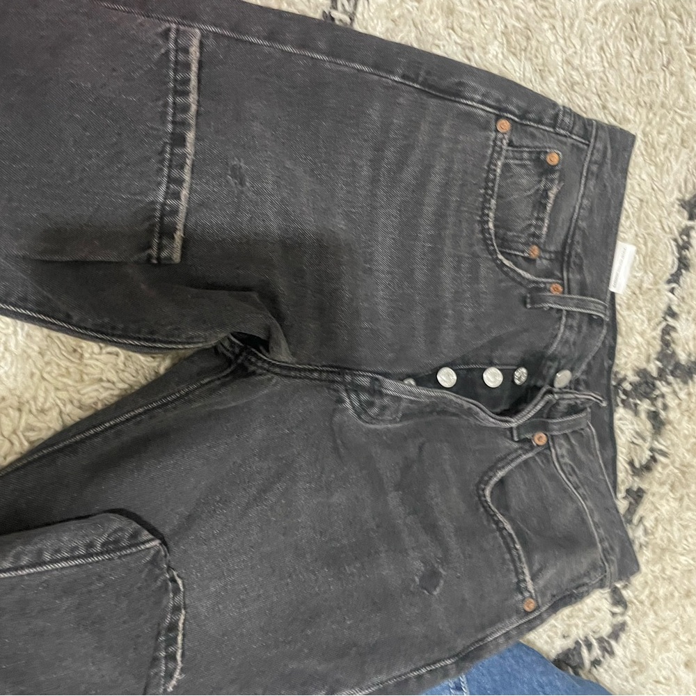 Levi's Black Ankle & Cropped Jeans